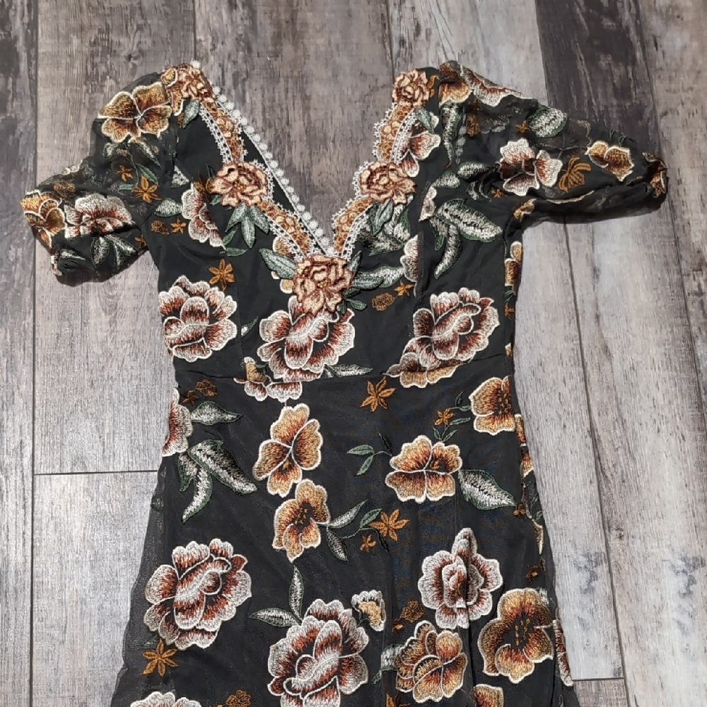 Mia Joy Joyfolie Valencia In Multi Floral V-Neck Dress Size M
